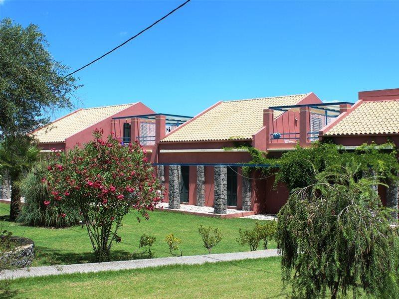קאבוס Royal Garden Apartments מראה חיצוני תמונה