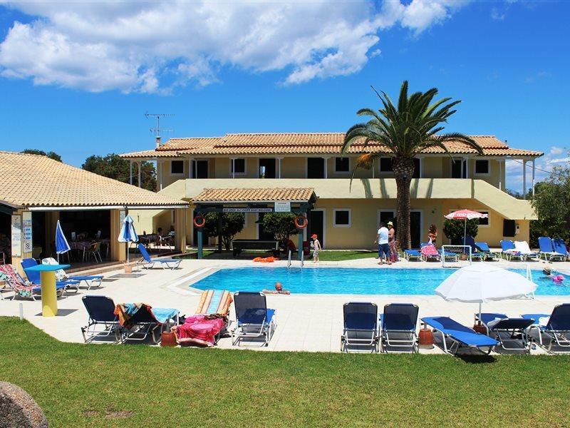 קאבוס Royal Garden Apartments מראה חיצוני תמונה