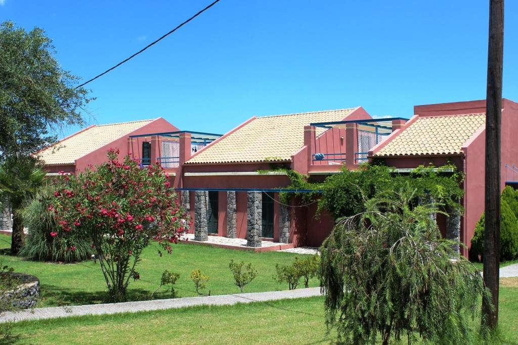 קאבוס Royal Garden Apartments מראה חיצוני תמונה